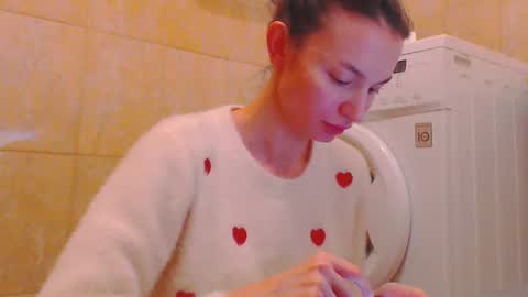 Snapshot of candyjesx chatting on January 12, 2025, 5:44 pm CANDYJESx online show from January 12, 2025, 5:44 pm