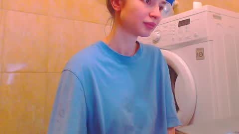 Snapshot of candyjesx chatting on January 14, 2025, 12:03 pm CANDYJESx online show from January 14, 2025, 12:03 pm