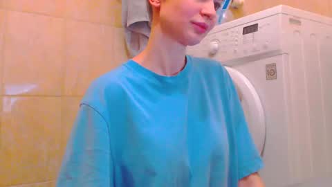 Snapshot of candyjesx chatting on January 15, 2025, 4:32 pm CANDYJESx online show from January 15, 2025, 4:32 pm