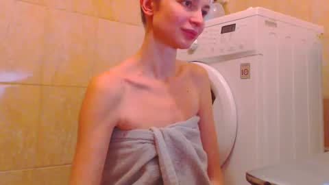 Snapshot of candyjesx chatting on January 25, 2025, 2:47 pm CANDYJESx online show from January 25, 2025, 2:47 pm