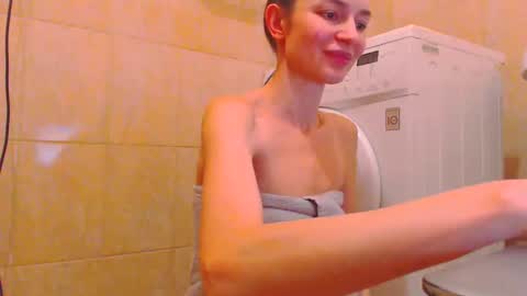 Snapshot of candyjesx chatting on January 25, 2025, 5:51 pm CANDYJESx online show from January 25, 2025, 5:51 pm