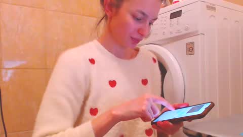 Snapshot of candyjesx chatting on February 2, 2025, 3:28 pm CANDYJESx online show from February 2, 2025, 3:28 pm