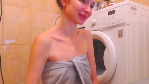 Snapshot of candyjesx chatting on February 3, 2025, 10:03 am CANDYJESx online show from February 3, 2025, 10:03 am