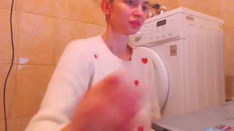 Snapshot of candyjesx chatting on February 4, 2025, 9:49 am CANDYJESx online show from February 4, 2025, 9:49 am