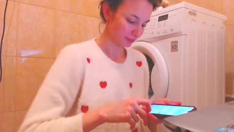 Snapshot of candyjesx chatting on February 7, 2025, 1:11 pm CANDYJESx online show from February 7, 2025, 1:11 pm