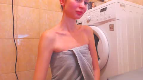 Snapshot of candyjesx chatting on February 23, 2025, 4:35 pm CANDYJESx online show from February 23, 2025, 4:35 pm