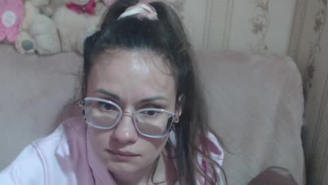 say meow and send tip  online show from April 1, 2026, 10:16 am