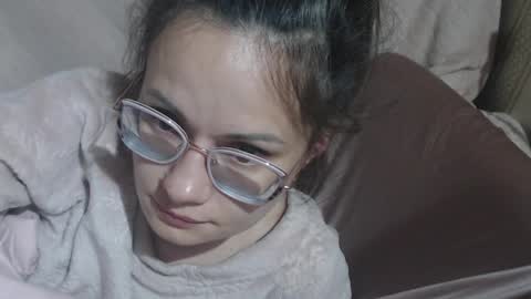 say meow and send tip  online show from April 24, 2026, 10:56 pm