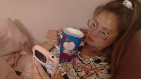 Snapshot of candylady136 chatting on June 20, 2026, 3:04 pm say meow and send tip online show from June 20, 2026, 3:04 pm