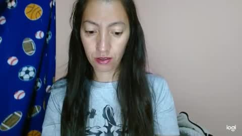 Snapshot of candymilfff chatting on May 10, 2026, 1:05 pm candymilfff online show from May 10, 2026, 1:05 pm