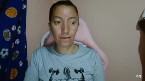 Snapshot of candymilfff chatting on May 27, 2026, 12:24 pm candymilfff online show from May 27, 2026, 12:24 pm