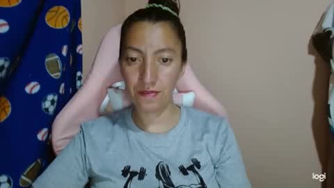 Snapshot of candymilfff chatting on May 28, 2026, 9:23 pm candymilfff online show from May 28, 2026, 9:23 pm