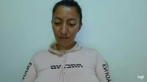 Snapshot of candymilfff chatting on July 29, 2026, 2:04 pm candymilfff online show from July 29, 2026, 2:04 pm