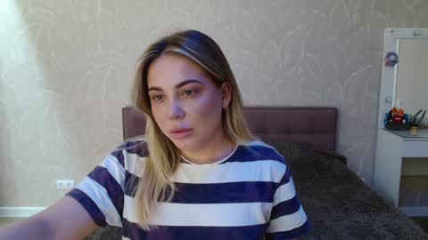 Snapshot of candymini chatting on March 11, 2025, 7:48 am candymini online show from March 11, 2025, 7:48 am