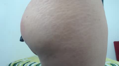 candymorena69 online show from May 21, 2026, 8:49 pm
