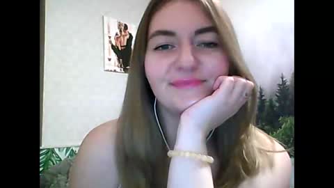 Snapshot of candyolime chatting on February 26, 2025, 9:16 pm Daisy online show from February 26, 2025, 9:16 pm