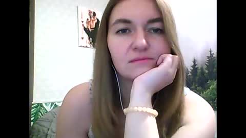 Snapshot of candyolime chatting on March 2, 2025, 11:20 pm Daisy online show from March 2, 2025, 11:20 pm