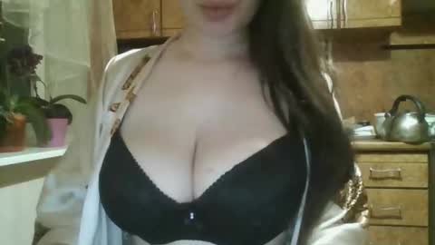 Snapshot of candyxdiamond chatting on May 15, 2026, 9:11 pm CandyXDiamond online show from May 15, 2026, 9:11 pm