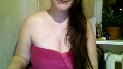 Snapshot of candyxdiamond chatting on July 9, 2026, 8:02 pm CandyXDiamond online show from July 9, 2026, 8:02 pm