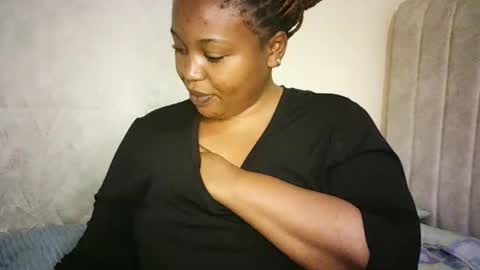 candyXLO online show from September 27, 2025, 5:51 pm