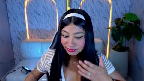 Snapshot of canela_savage_tx chatting on May 21, 2026, 8:49 pm Canela online show from May 21, 2026, 8:49 pm