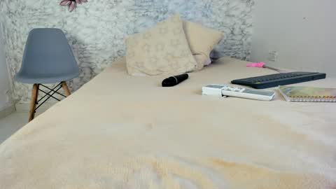 Snapshot of canhela1 chatting on February 6, 2025, 7:02 am Canhela online show from February 6, 2025, 7:02 am