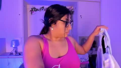 GABRIELA LOPEZ online show from June 16, 2026, 7:38 pm