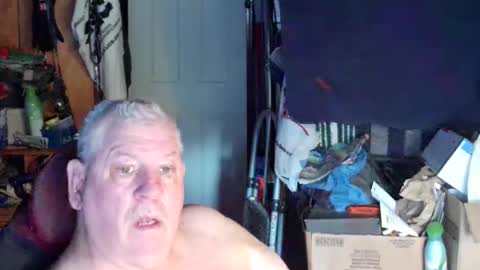 canoelicker69 online show from September 20, 2025, 12:39 pm