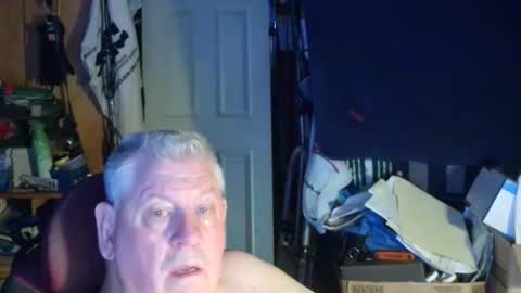 canoelicker69 online show from September 25, 2025, 11:41 pm