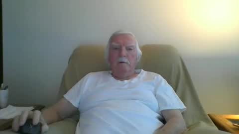 Snapshot of capecod21 chatting on March 2, 2025, 1:27 pm capecod21 online show from March 2, 2025, 1:27 pm