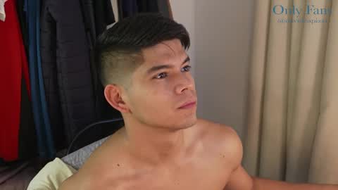 Snapshot of capizzi_ chatting on December 8, 2024, 4:39 pm David Capizzi online show from December 8, 2024, 4:39 pm