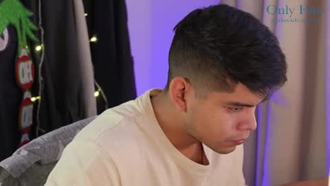 Snapshot of capizzi_ chatting on December 10, 2024, 1:22 pm David Capizzi online show from December 10, 2024, 1:22 pm