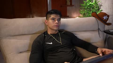 Snapshot of capizzi_ chatting on October 23, 2025, 4:56 am David Capizzi online show from October 23, 2025, 4:56 am