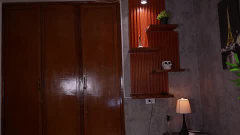 Snapshot of capizzi_ chatting on November 9, 2025, 3:21 pm David Capizzi online show from November 9, 2025, 3:21 pm