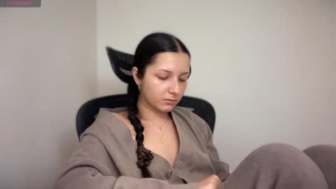 Emma online show from March 12, 2025, 5:38 pm