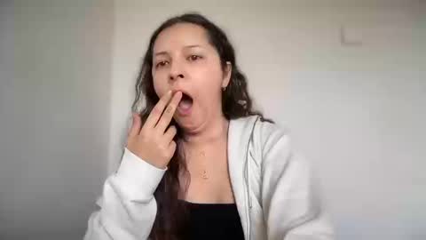 Emma online show from September 19, 2025, 7:32 am