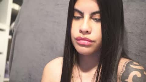 Miyah online show from December 19, 2025, 1:12 am