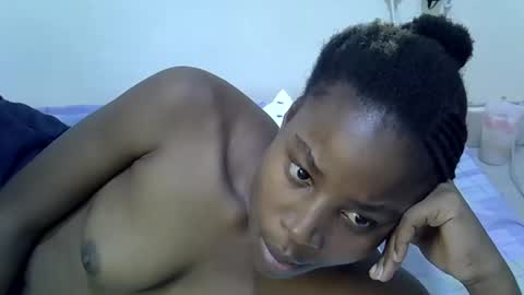 capril_sexy online show from February 21, 2026, 8:04 am