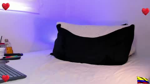 Snapshot of caprywilliams chatting on February 13, 2025, 8:45 pm caprywilliams online show from February 13, 2025, 8:45 pm