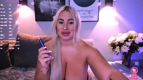 Snapshot of cara__harris chatting on February 11, 2025, 8:15 am . . online show from February 11, 2025, 8:15 am