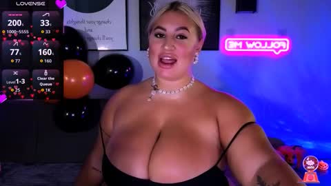 Snapshot of cara__harris chatting on October 28, 2025, 11:47 am . . online show from October 28, 2025, 11:47 am