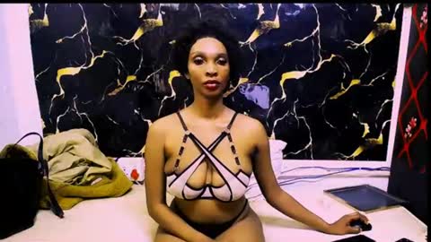 Snapshot of caramelminxx_ chatting on June 13, 2026, 7:39 am caramelminxx_ online show from June 13, 2026, 7:39 am
