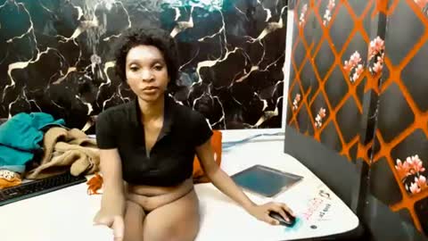 Snapshot of caramelminxx_ chatting on June 24, 2026, 7:29 am caramelminxx_ online show from June 24, 2026, 7:29 am