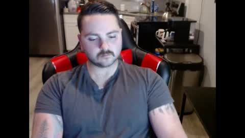 Snapshot of cardi_beans chatting on October 27, 2025, 3:16 pm cardi_beans online show from October 27, 2025, 3:16 pm