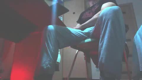 Laz online show from October 14, 2025, 7:03 pm