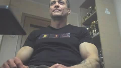 Laz online show from April 7, 2026, 1:39 am