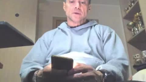 Laz online show from April 30, 2026, 8:15 pm