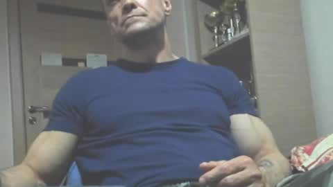 Snapshot of carin_the_body chatting on May 24, 2026, 11:54 pm Laz online show from May 24, 2026, 11:54 pm