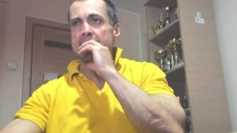 Snapshot of carin_the_body chatting on June 4, 2026, 6:52 am Laz online show from June 4, 2026, 6:52 am