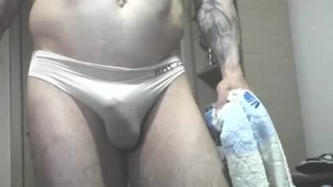Snapshot of carin_the_body chatting on June 11, 2026, 12:32 am Laz online show from June 11, 2026, 12:32 am
